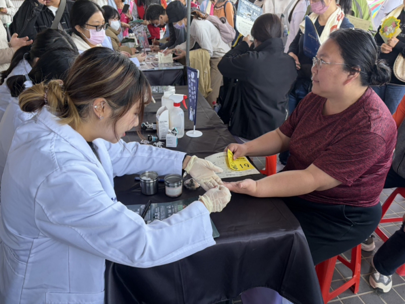 潭仔墘樂活健行添醫護亮點中臺科大攜手潭子區公所守護鄉親健康