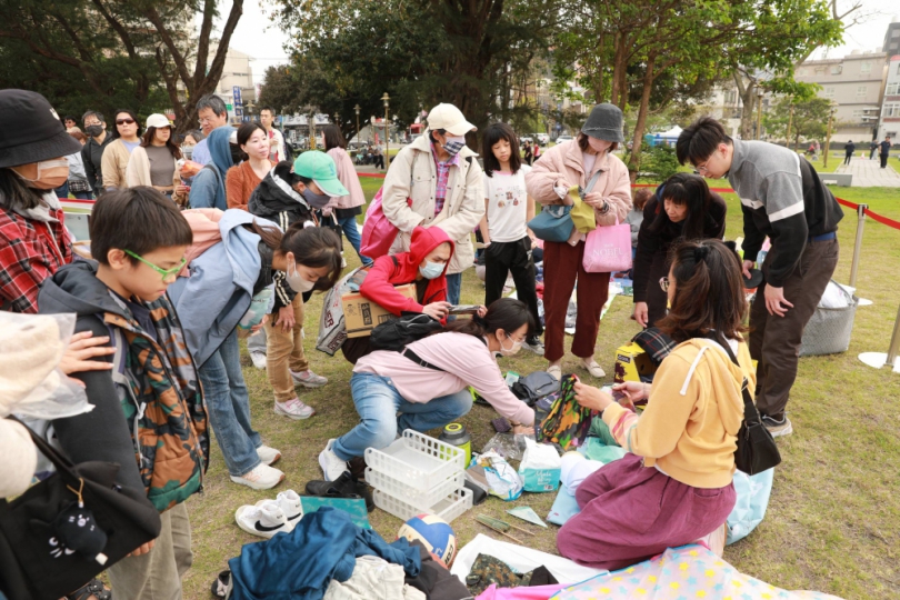 二手物品重生   新竹市「免廢市集」5450件物品找到新主人