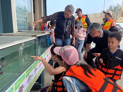 放流逾7萬尾魚苗、推廣友善垂釣中市台中港北堤打造最生動海洋教育場域