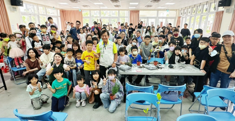 植樹節親子活動登場　 民進黨台中市議員鄭功進：環保結合公益從小扎根