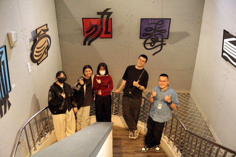 弘光科大師生重塑文字的「字遊」靈魂  沙鹿深波圖書館雙展登場