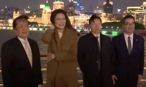 鄭麗文夜遊黃浦江   國台辦主任宋濤全程陪同飽覽上海標誌性夜景