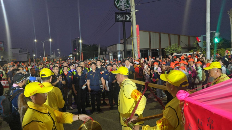 白沙屯媽祖鑾駕途經港區停駕多處且時間長清水警方日夜維安