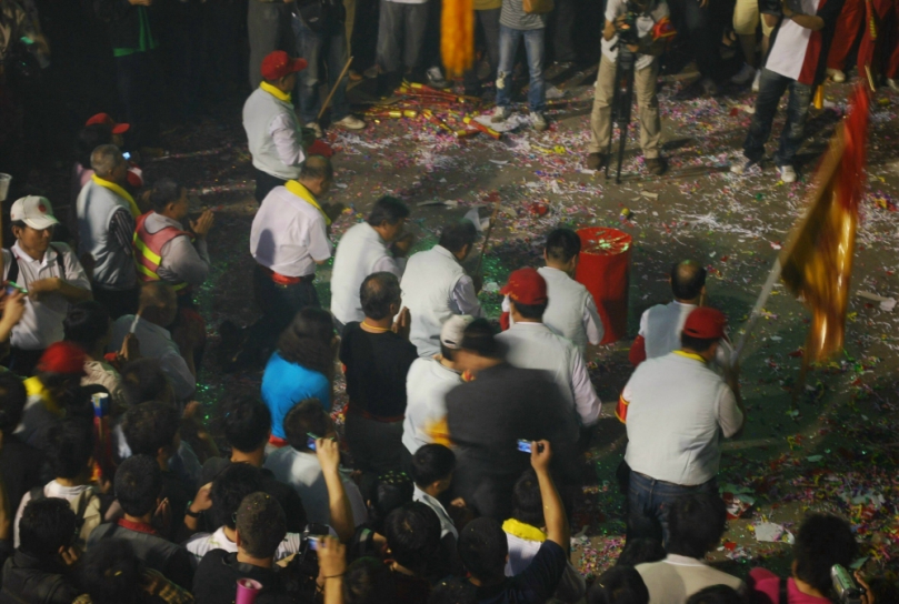 大甲媽祖九天八夜遶境起馬炮今年會邀請那位人士點放？