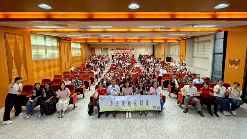 中臺科大行銷系系友回娘家以「青銀共學」打破世代隔閡