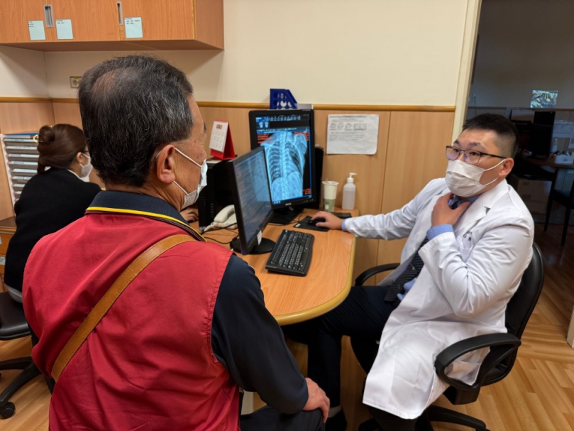 健檢加做胃鏡幸運揪出食道癌微創手術助重生