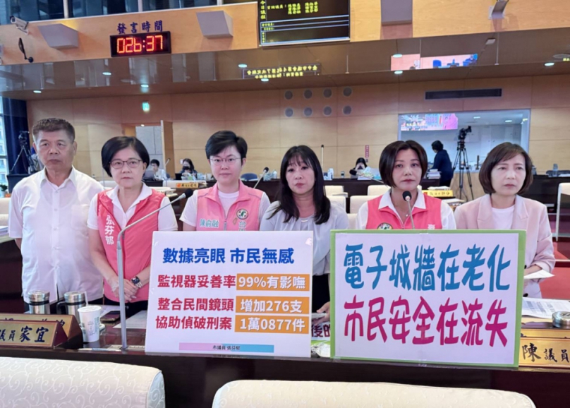 台中市監視器老舊導致民眾在車禍或糾紛發生時，常面臨「調得到卻看不清」甚至「調不到」的困境  民進黨台中市議員陳雅惠要求警察局儘速改善