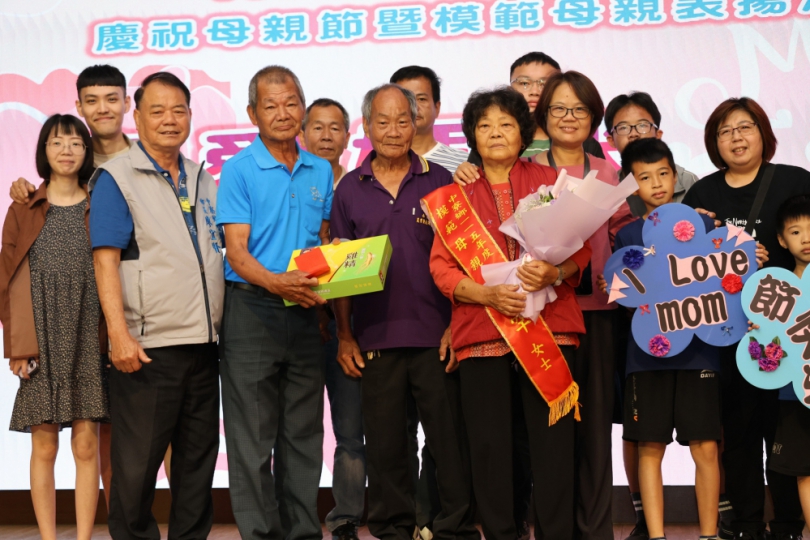中寮鄉表揚模範母親 許縣長出席祝賀
