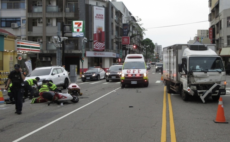 北區發生一死亡車禍   現場為閃光號誌路口