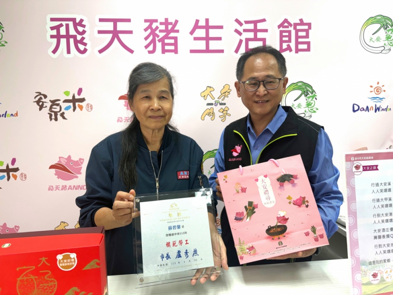 深耕大安肉品市場44年　蘇碧馨獲選臺中市模範勞工