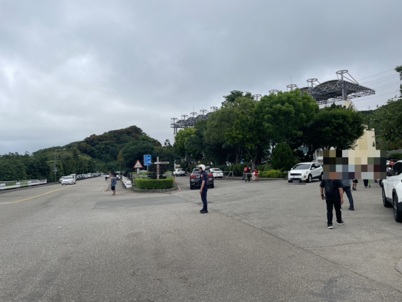 清水鰲峰山「谷溜遊戲場」夯爆清水警方啟動專案車流疏導