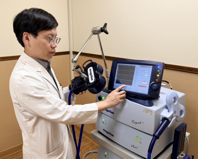嘉義基督教醫院「磁波調節」幫大腦重開機 紓解芒種季節一到憂鬱情緒「當機」