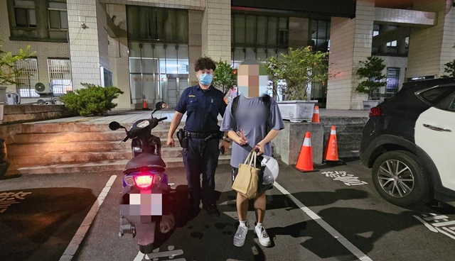 男開心結束3日遊「刁車」險回不了家！暖警拿出「救援神器」化解危機