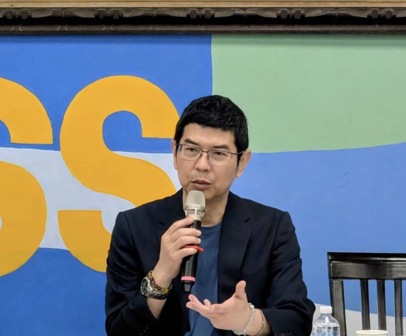 周永鴻議員質詢營養午餐免費納入私校是亡羊補牢，追加預算未編列財源市府應說明