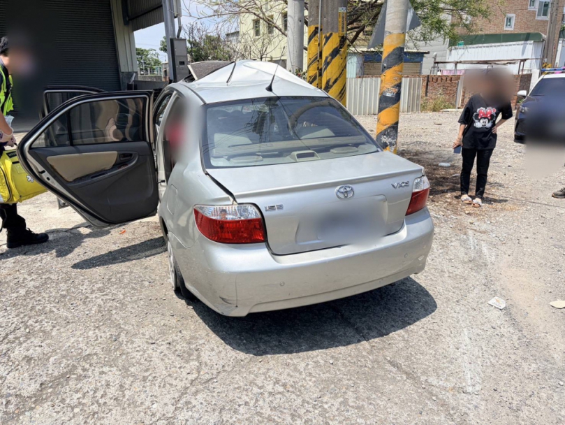 行車搖晃逆向停車露餡　虎尾警查獲毒駕還搜出海洛因