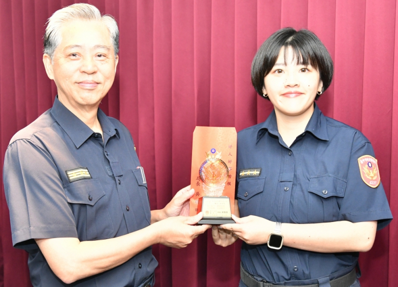 蔡幸恩搶救仰藥自殘女子   局長吳敬田頒獎表揚稱譽