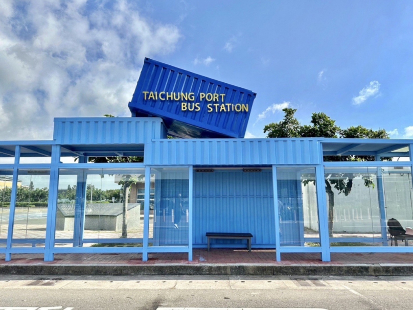 特色候車亭成城市新亮點！中市號召企業認養共創優質候車環境