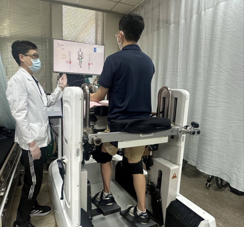 中風復健新契機！豐原醫院rTMS神經調控治療助患者重拾行動力  結合高壓氧與機器人步態訓練打造整合式神經復健照護