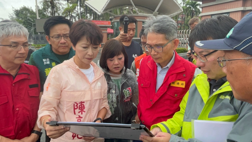 陳亭妃邀請經濟部長次賴建信全面檢視三爺溪仁德永康大灣排水系統