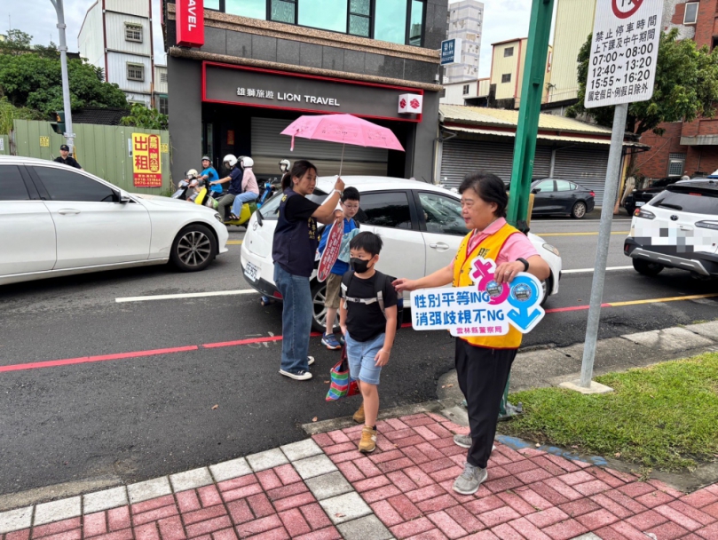 不只守路口！雲警開學築安全網　防霸凌反毒全都顧