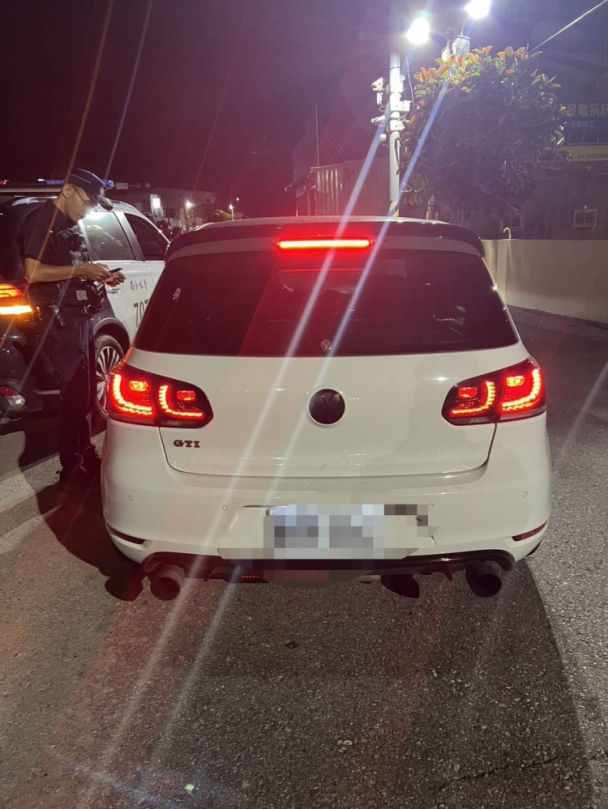 噪音車深夜行經梧棲擾民清水警迅速祭出罰單並通報環保局