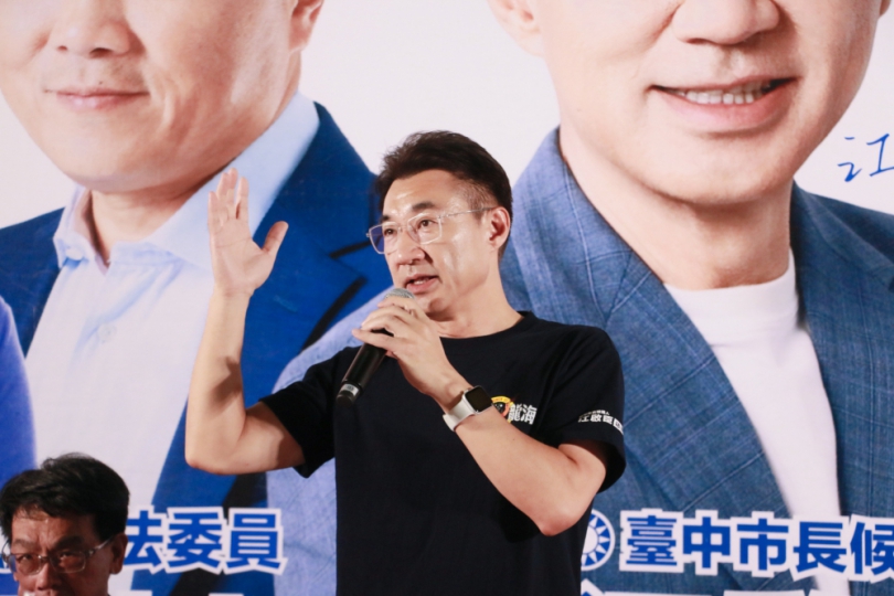 江啟臣大幅領先何欣純  看好度更突破五成  廢除非核家園支持度將近五成五   國民黨黨團呼籲何欣純不要閃躲、要迷途知返  民進黨台中市議會黨團總召周永鴻：TVBS民調差距縮小　何欣純最大優勢在年輕世代