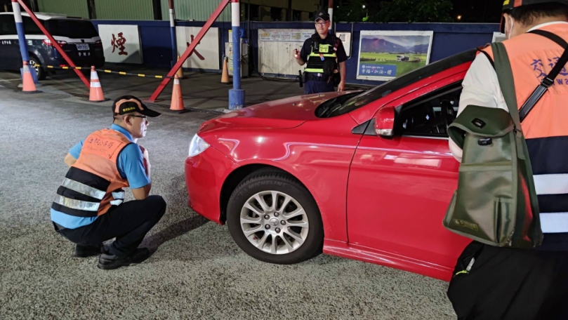 噪音、改裝車無所遁形!大甲警以封鎖式路檢方式，強勢取締酒後駕車、施用毒品後駕車及改裝噪音車