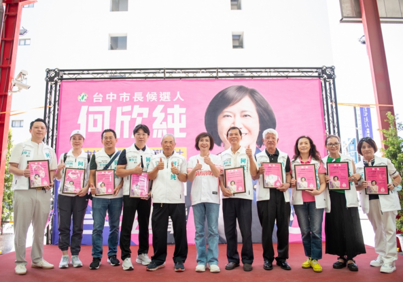 「俠之大者何欣純」沈伯洋籲台中市民為沈媽媽投一票