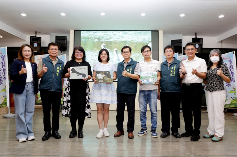 黑琵陸續飛抵台南度冬2026黑面琵鷺保育季宣布18日登場