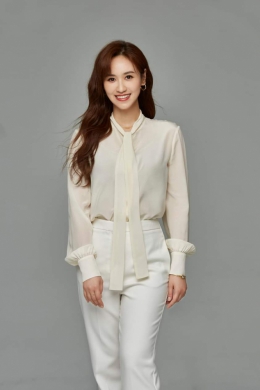 2024「WE ARE我們的除夕夜」吳姍儒再接主持棒 期待帶兒子「初一」拜年 大支、小卡比、阿跨面、陳雷、王彩樺接力嗨唱 陪大家過新年