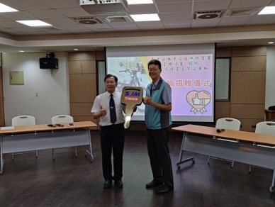 巡山打檔車退役嘉惠學子   林業及自然保育署臺中分署捐贈霧峰農工汽車科