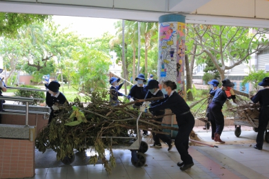丹娜絲風災重創嘉義校園 彰化慈濟志工跨區清掃