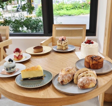 拉凡德手作烘焙新埔店  職人手作與開放式廚房   寫下社區甜點麵包新日常