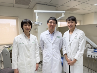 精準口腔醫療新里程碑！口腔癌腫瘤切除、皮瓣重建、顴骨植牙一日完成