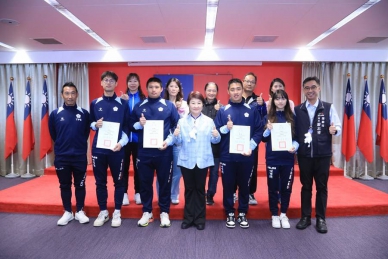 國際全國雙制霸！台中健兒勇奪亞洲11牌、全國運53金 盧市長頒獎肯定競技實力