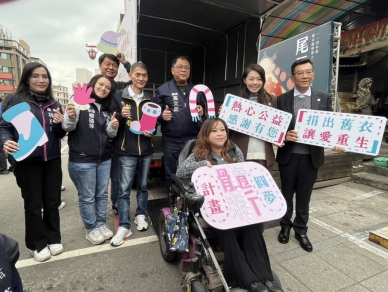 竹蓮寺捐贈舊衣新生圓夢貨車　高虹安肯定公私協力推動環保公益