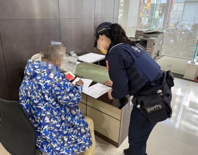 男子沒駕照還要買車   文正警阻詐卅五萬元