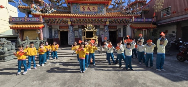 新春送暖傳心意、台中市后里國民小學2年級學童手作吉祥小方斗贈社區