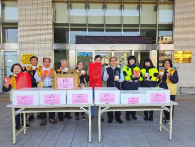 18載粥香不間斷！佛光山烏日分會頂寒風送上平安與祝福  讓警察暖胃更暖心