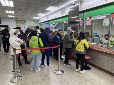 換新鈔過好年   桃園郵局六據點開始換鈔   吳進益歡迎民眾多加利用