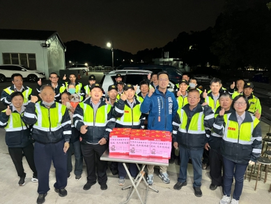 春安送暖  吳宗學走訪北屯守望相助與警消清潔隊　感謝年節堅守崗位