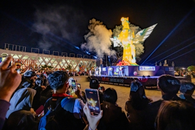 南投燈會情人節浪漫開幕 駿馬、飛馬雙主燈破紀錄