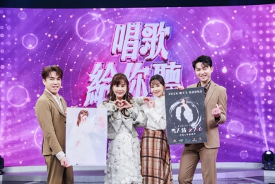 《唱歌給你聽》杜忻恬、李子森演唱〈天生自然〉獲好評  龍千玉感慨：沒辦法一時放下  杜忻恬妙喻李子森像「混酒」唱歌別有味道  許志豪自嘲「其貌不揚但很百搭」