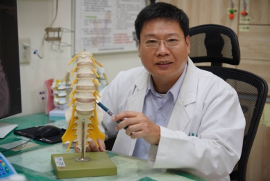 聖馬爾定醫院精準診斷胸椎腫瘤  助癱瘓青年重拾行動力