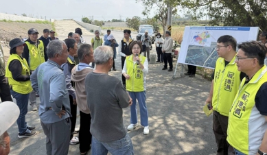 立委賴惠員南下為農民請命