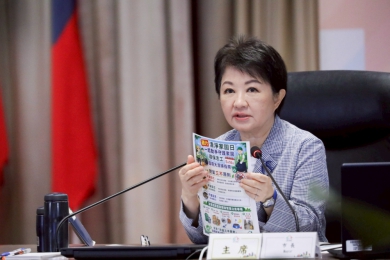 週末國中會考登場！台中市長盧秀燕：會考專車持續服務、週六啟動全市「NO鼠」大清掃   民進黨台中市議會黨團總召周永鴻：市府滅鼠要強攻熱點 不是動員擺拍掃馬路