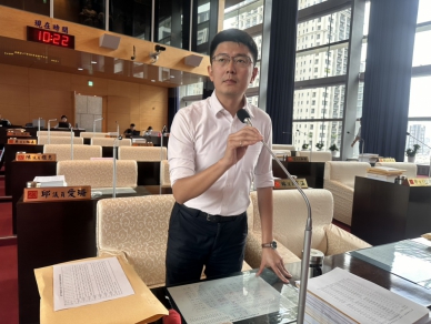 針對美國總統川普說不希望有人走向獨立  台中市長盧秀燕：建議賴總統三件事情  民進黨台中市議員黃守達：盧市長如果不反對中華民國台灣是主權獨立國家，那盧市長要求總統宣布不會獨立就是在配合境外敵對勢力傷害國家主權
