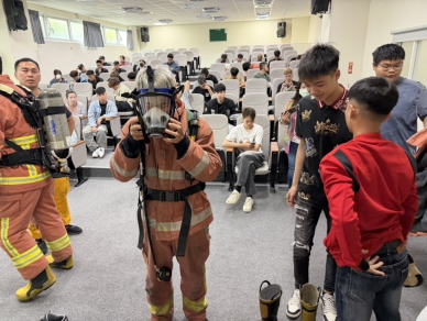 出生入死救人   敏實科大學子對新竹市勇消印象深刻