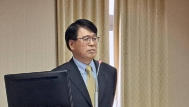 立委黃捷要求投票所讓65歲長者，不要超過1公里