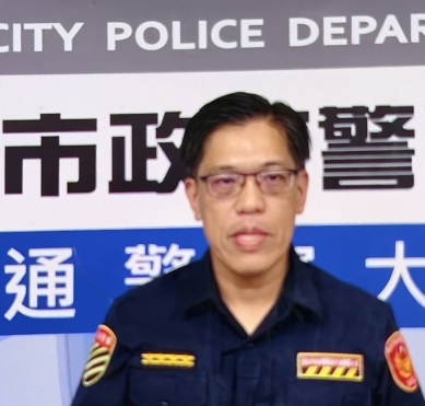 交通警察因違規拖發生交通事故要求業者拖吊安全
